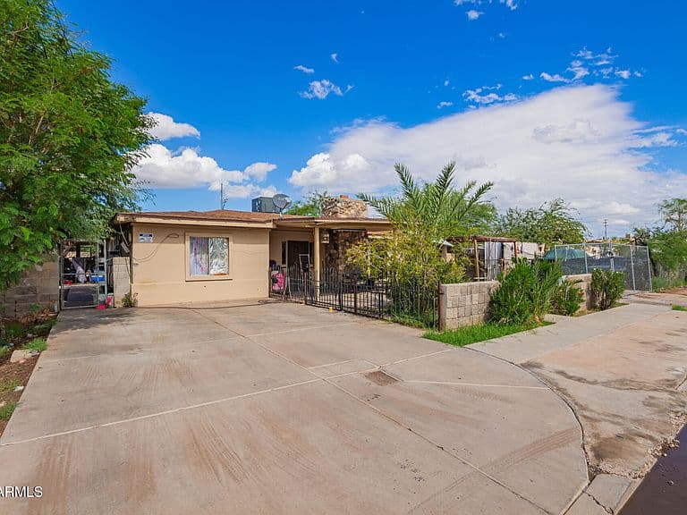 1722 W Yuma St photo 3