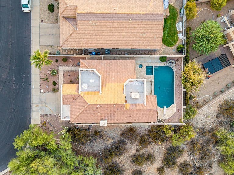 1254 E JOAN D ARC Avenue photo 4
