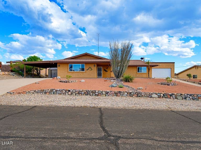 3790 Yazoo Dr photo 2