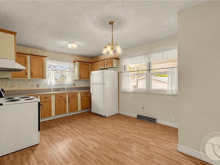 2702 Rehberg Ln photo 5