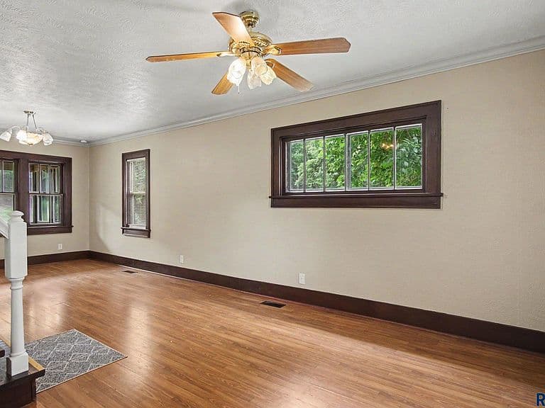 1801 N Wayland Ave photo 4