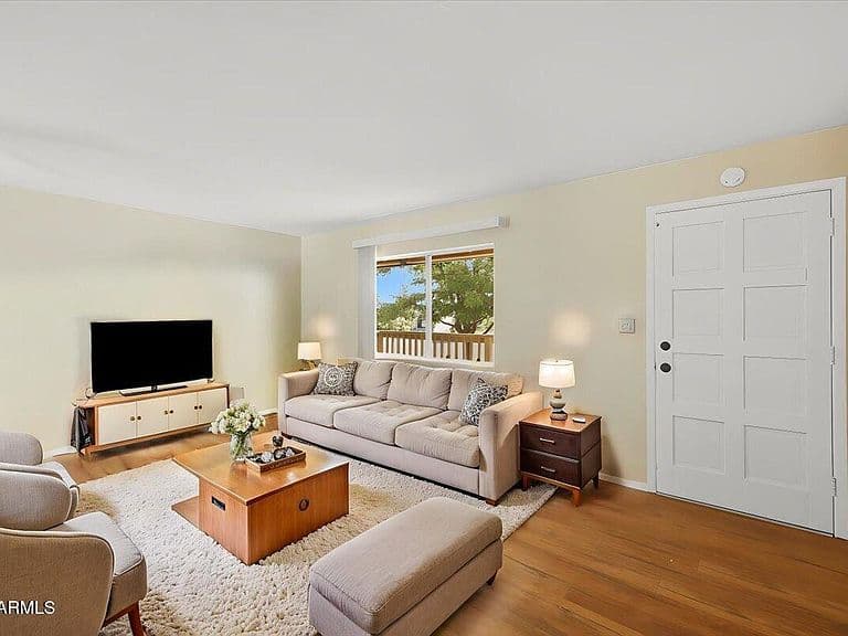 20429 E Hereford Drive photo 5