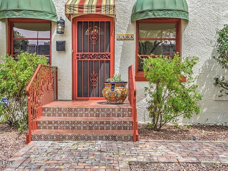 2305 N 8TH Street photo 4