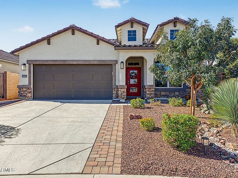 16543 W HAYLEY Way photo 3