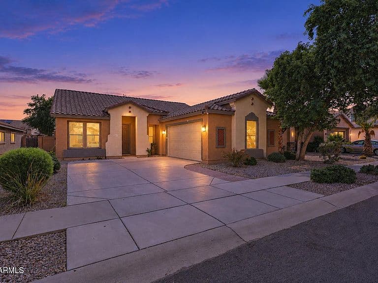 18391 W STINSON Drive photo 3