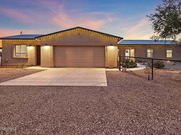 7985 N Pleasant Ln photo 5