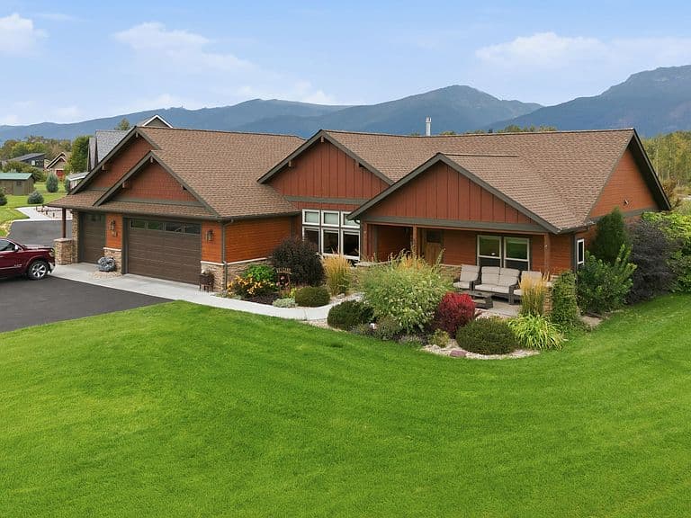 5460 Flyhigh Ct photo 1