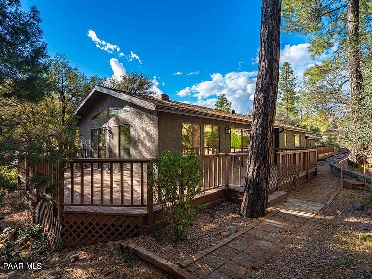 1370 Coyote Rd photo 4