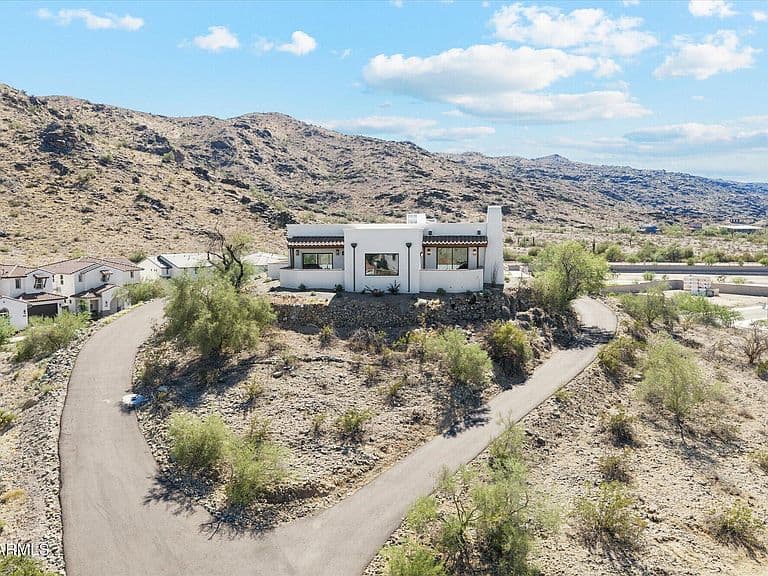 3731 E Fawn Drive photo 5