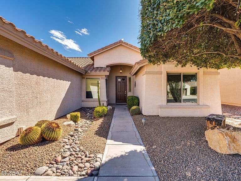 838 N Turquoise Vista Dr photo 4