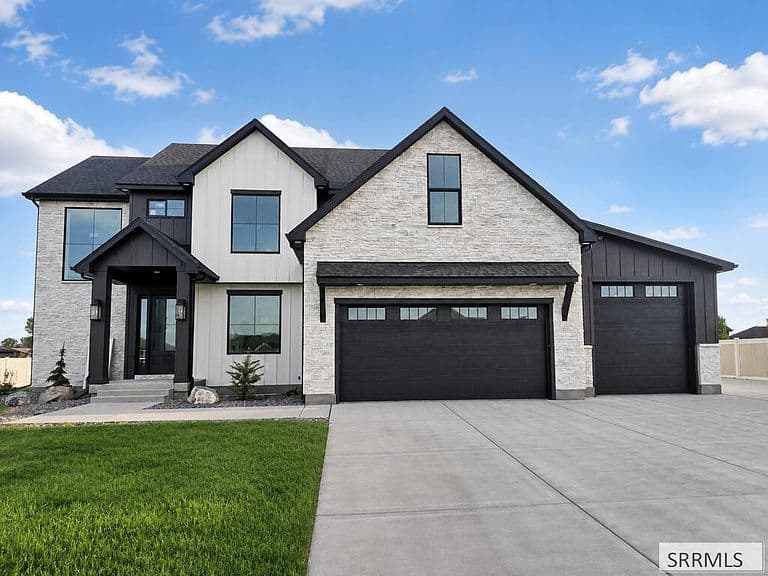 2735 Granite Falls Dr photo 1