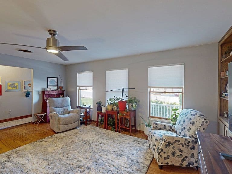 1525 Rim View Dr photo 5