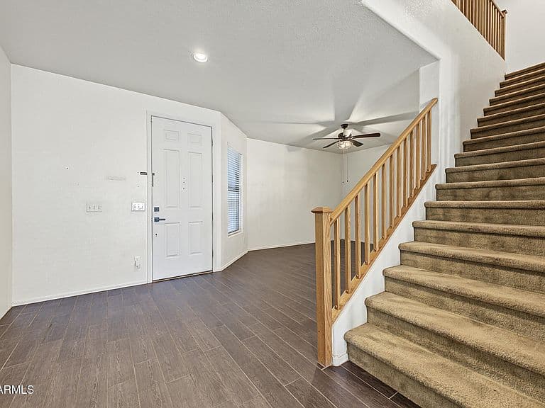 45580 W Starlight Drive photo 5