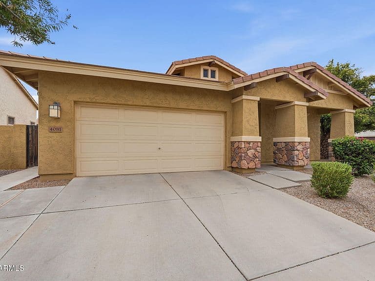 4081 S Pinnacle Place photo 1