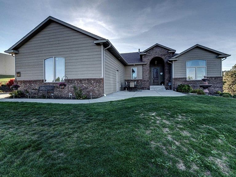 668 Middle Valley Dr photo 2