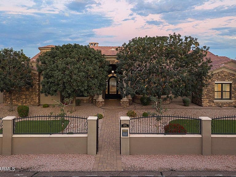 12245 S 70TH Street photo 3