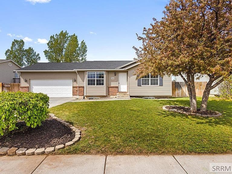 4439 E Ladino Dr photo 1