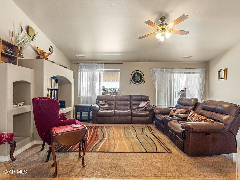 9321 E Manzanita Cir photo 3
