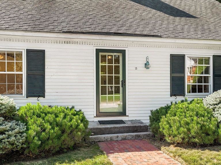 15 Pleasant View Avenue photo 5