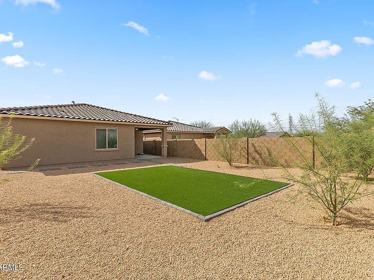 11452 W CAMDEN Drive photo 4
