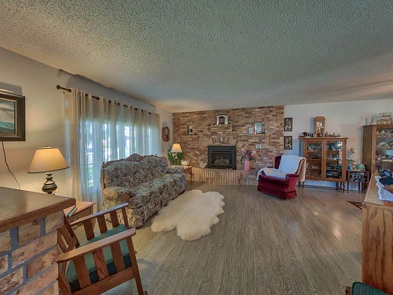 1806 Circle Rd photo 3