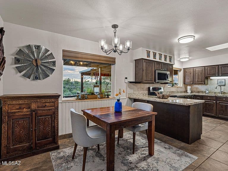 3044 W Avenida Cresta photo 3