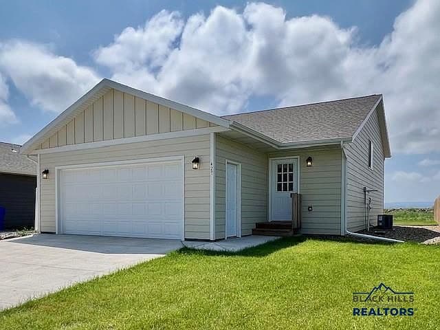 427 Diamond Ridge Blvd photo 1