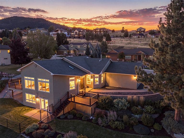 1216 Landons Way photo 1