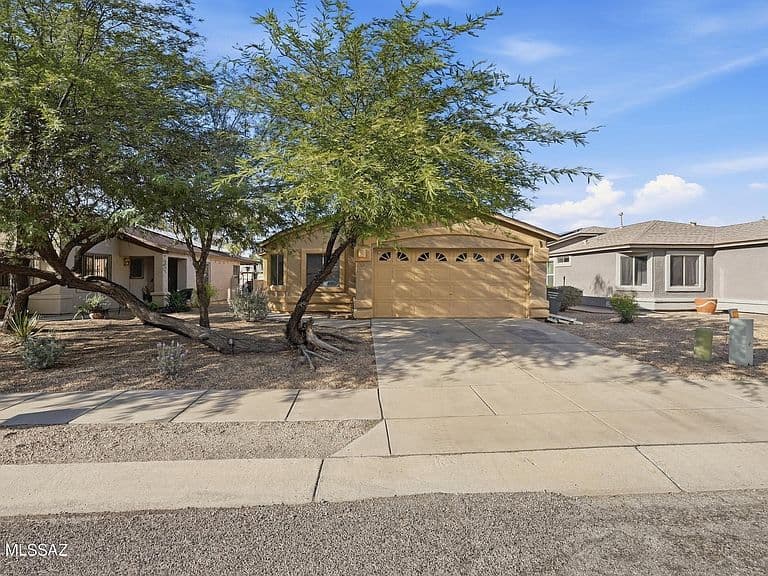 5342 S Newcastle Ct photo 2