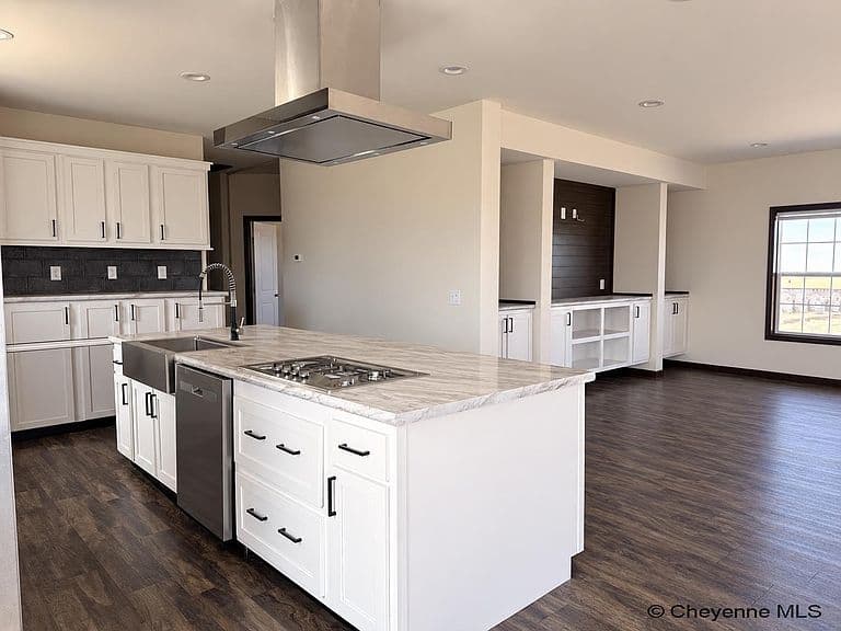 306 Road 151 photo 3