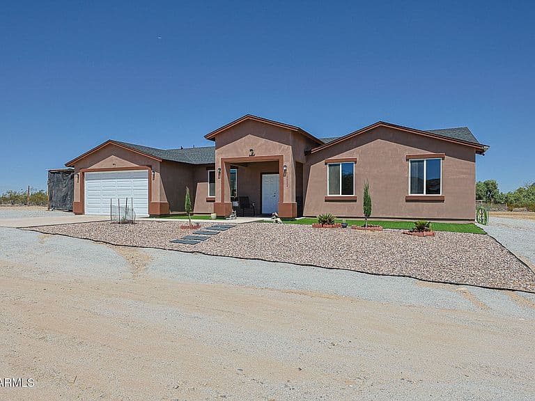 12022 S 223Rd Lane photo 3