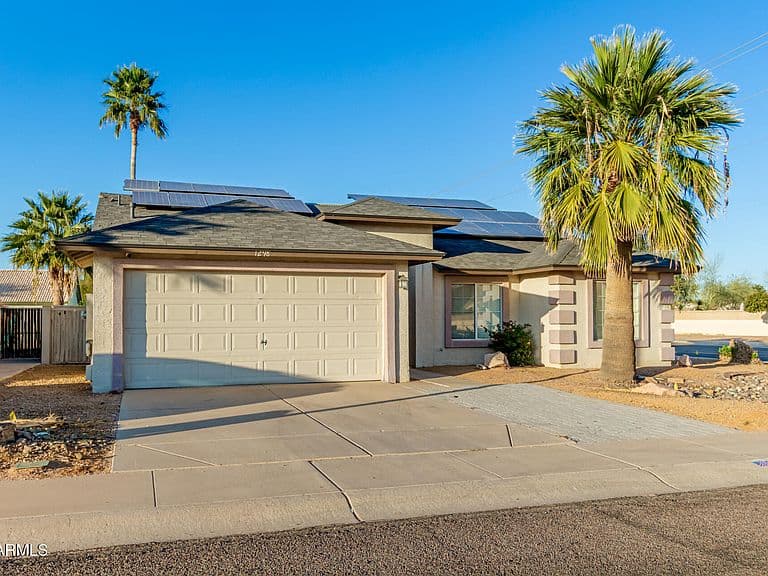 1298 E Brenda Dr photo 2