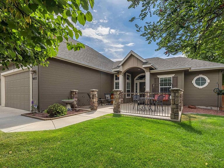 9451 W Pebblestream Dr photo 1