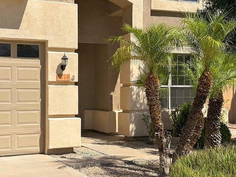 2714 E BIRCHWOOD Place photo 4