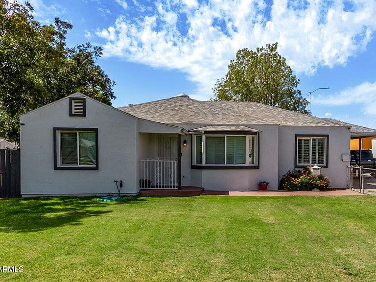 610 S Stapley Dr photo 2