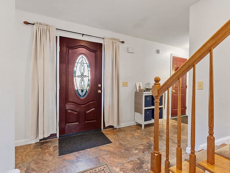 11 Surry Hill Drive photo 5