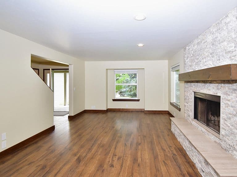 420 Whitetail Dr photo 5