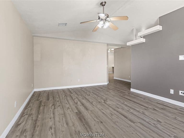 2719 Wallapai Avenue photo 5