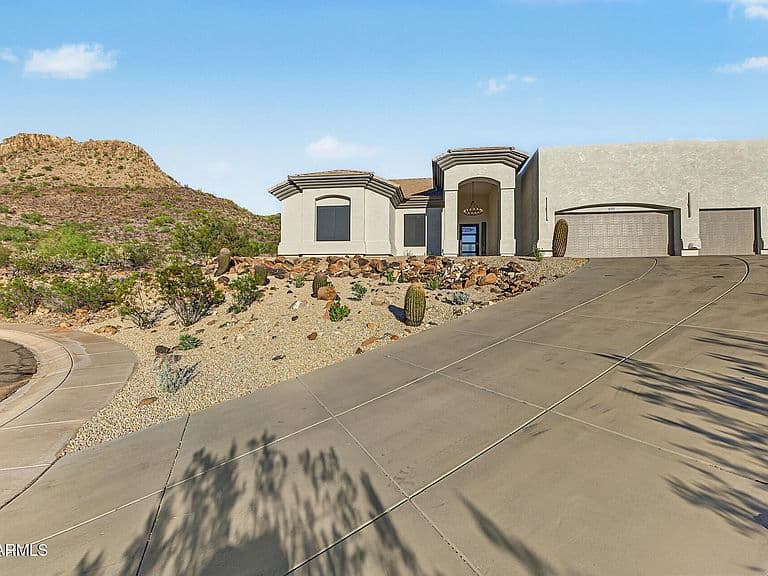 6315 W PRICKLY PEAR Trail photo 3