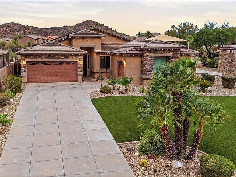 6539 W GAMBIT Trail photo 2
