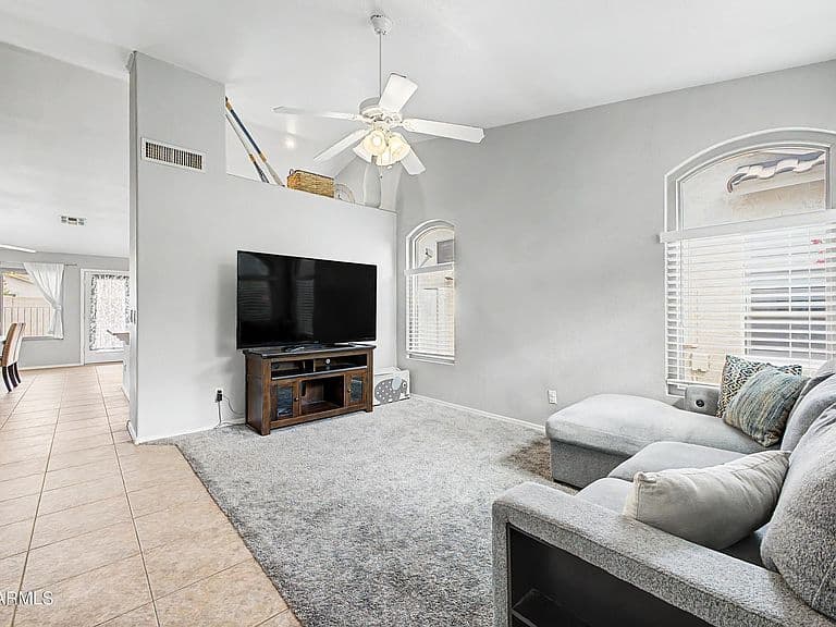 1352 W SPARROW Drive photo 4
