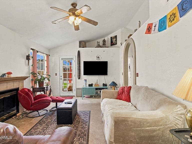 1811 S 39TH Street #4 photo 5