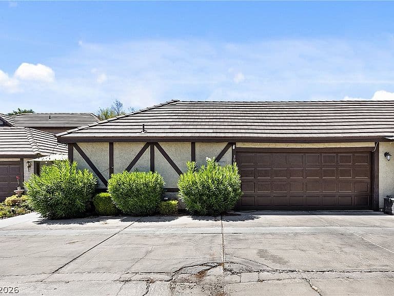 3984 Landsdown Pl photo 2