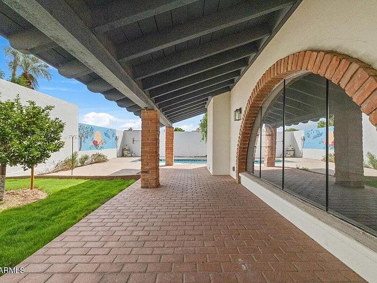 2018 E BALBOA Drive photo 5