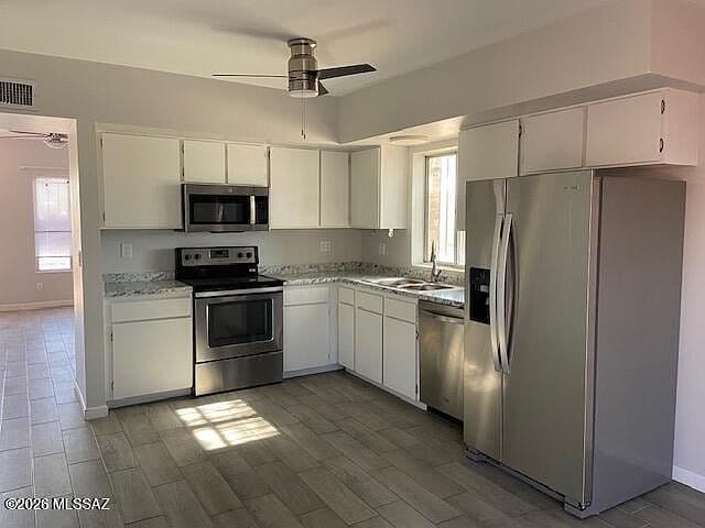 909 S Pantano Pkwy photo 2