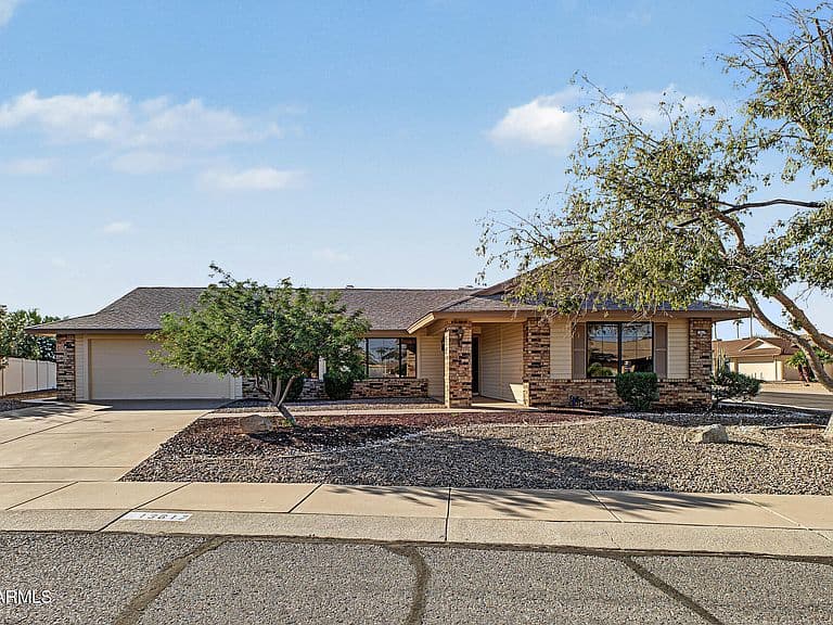 13617 W GEMSTONE Drive W photo 1