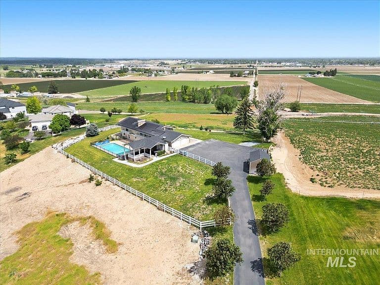 8520 Elkhorn Ln photo 3