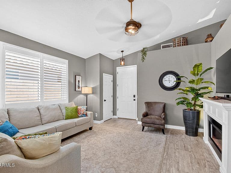 6693 W IVANHOE Street photo 5