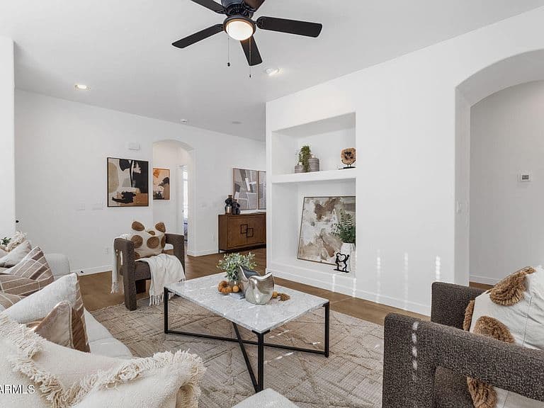 80 W WOOD Drive photo 5