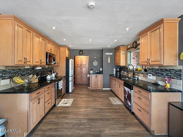 14020 E Ridge Way photo 3